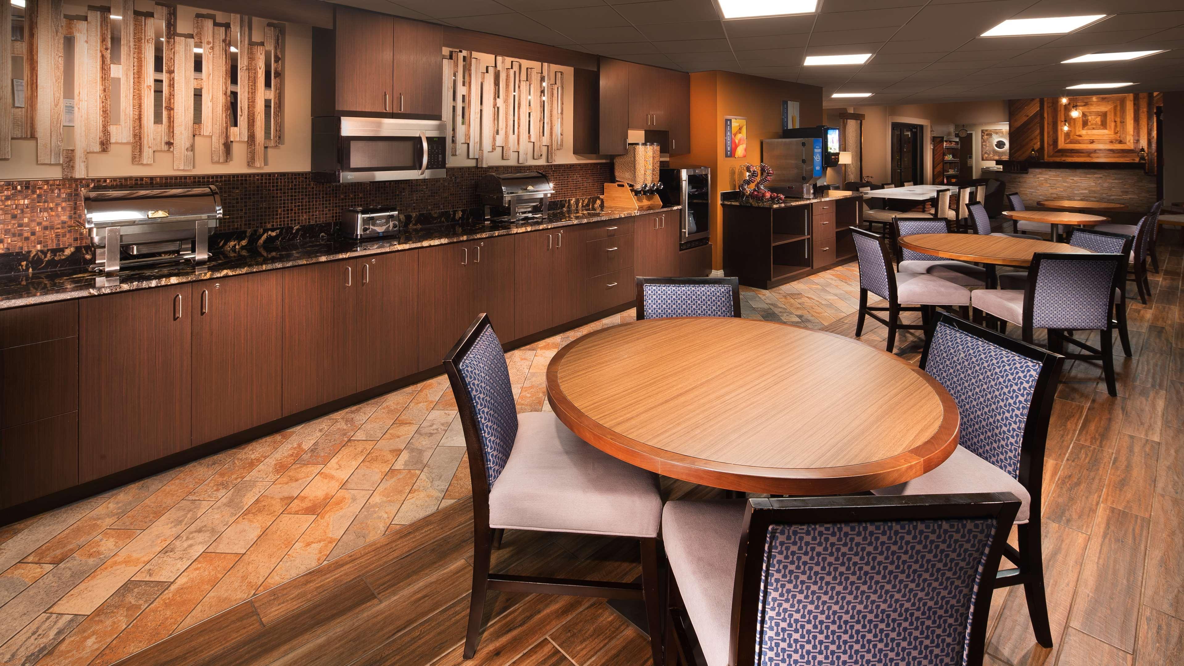 Best Western Warm Springs Hotel And Event Center Exterior foto