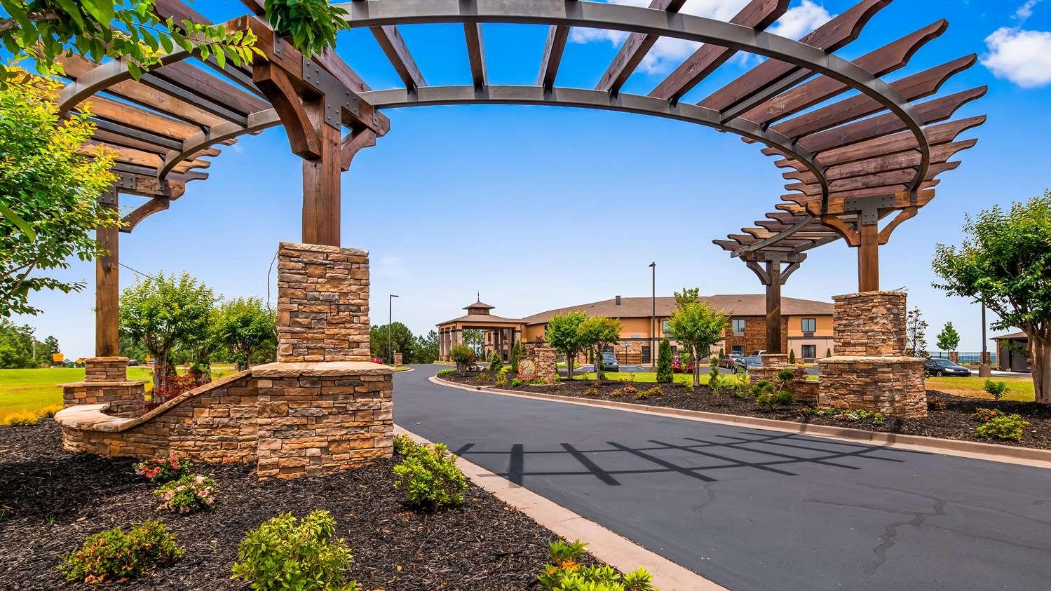 Best Western Warm Springs Hotel And Event Center Exterior foto